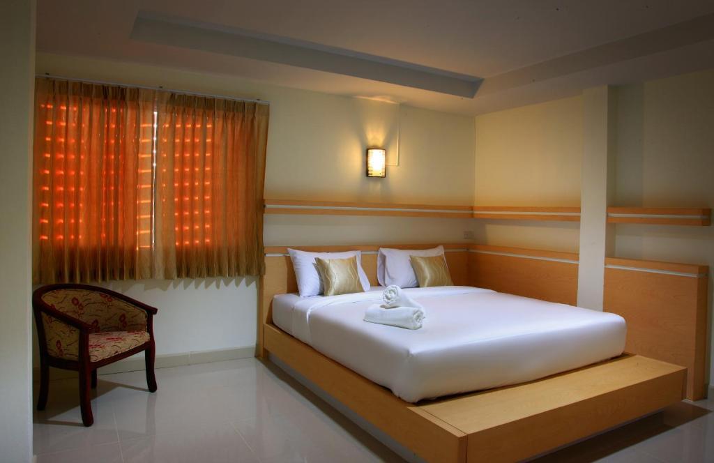Baan Sanpoom Hotel Phitsanulok Phòng bức ảnh